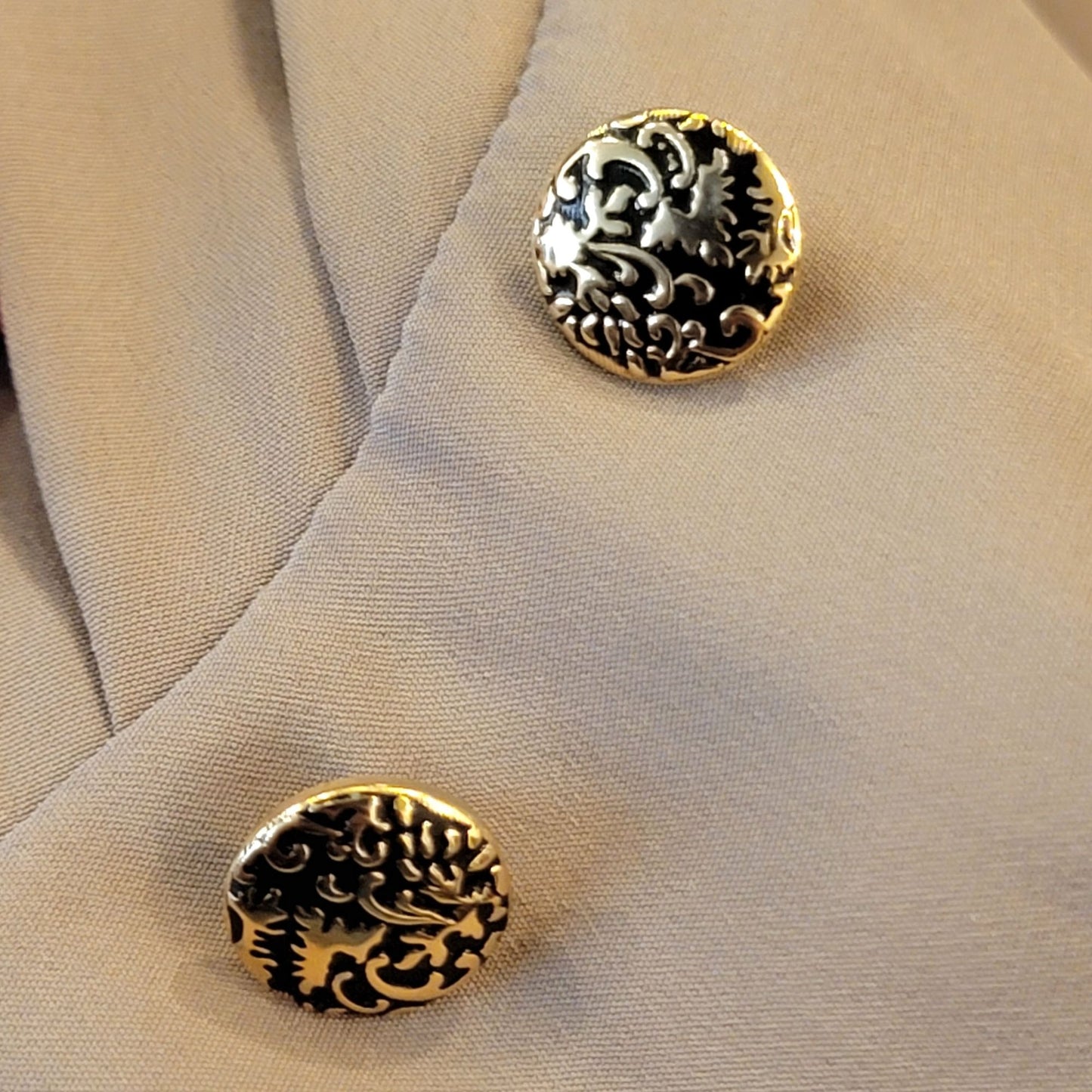 Vintage 80s Blouse Shirt Women 10 Large Button Top Tan Silver
