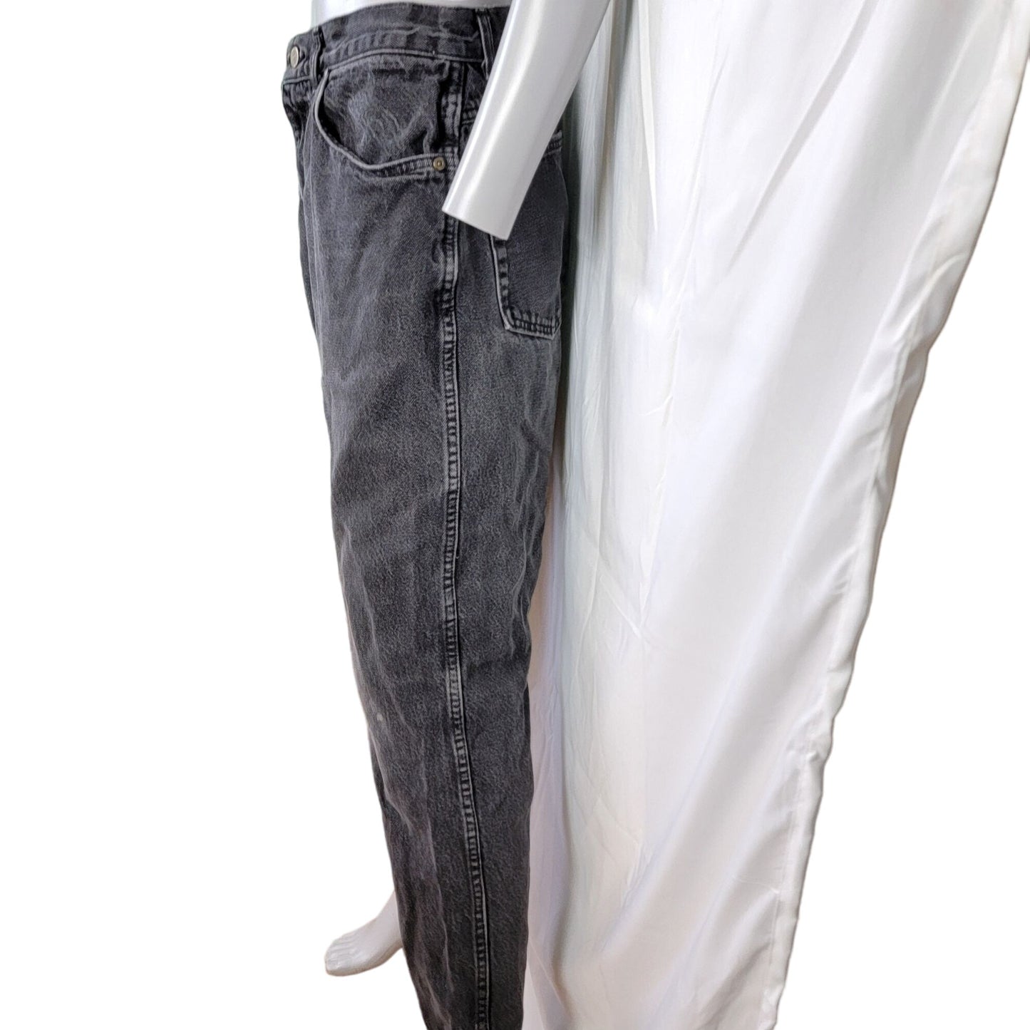 HIS Jeans Women 32 x 30 Vintage 90s Black Relaxed Straight Leg Denim High Rise